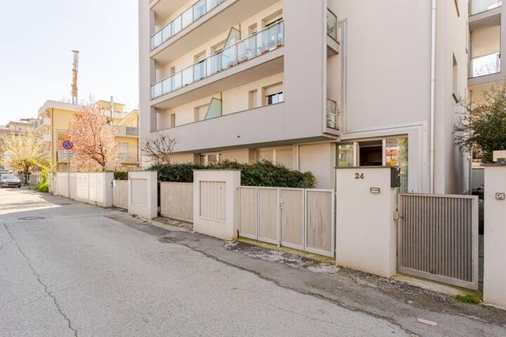 Ferienwohnung A Casa Minerva Rimini Exterior foto